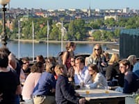 ''פיקה'' בשטוקהולם, שבדיה. מתנתקים מהעבודה באמצע העבודה / צילום: ap, Karl Ritter