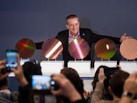 מנכ''ל אינטל, פט גלסינגר, בדצמבר / צילום: ap, Ben Hider