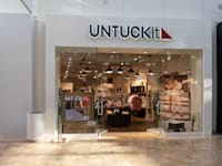 סניף של רשת בגדי הגברים UNTUCKit / צילום: Shutterstock