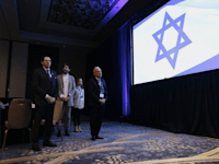 אריק פינגרהוט (מימין), נשיא הפדרציות היהודיות של צפון אמריקה, בכנס בוושינגטון / צילום: The Jewish Federations of North America