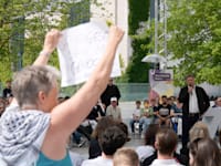 סגן הקנצלר הגרמני, רוברט האבק, בנאום בסוף השבוע בו אמר כי ישראל עוברת על החוק הבינלאומי / צילום: Reuters, Bernd Elmenthaler