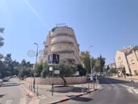 הבניין ברחוב רחל אמנו 34 בשכונת קטמון הישנה בירושלים / צילום: אנגלו סכסון ירושלים