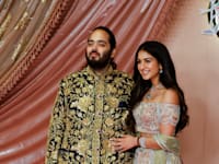 רדיקה מרצ'נט ואננט אמבאני / צילום: Reuters, Francis Mascarenhas