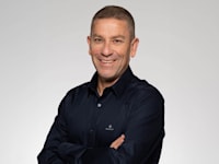 עופר בן שימול, מנהל הפמילי אופיס באמ.אס.רוק / צילום: רמי זרנגר
