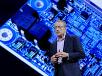 פט גלסינגר, מנכ''ל אינטל / צילום: Reuters, Ann Wang