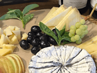 גבינות בחצר האחורית / צילום: באדיבות החצר האחרוית