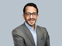 דניאל שוויקה, מנהל מחלקת מניות חו''ל במנורה מבטחים / צילום: יח''צ