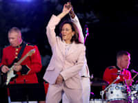 האריס בהופעה בבית הלבן. הפיחה רוח חיים בעצמות המתייבשות של מפלגתה / צילום: Reuters, Leah Millis