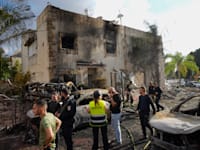 זירת פגיעת טיל בקריית ביאליק / צילום: ap, Ariel Schalit