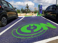 עמדת טעינה של רשת ON / צילום: יח''צ