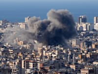 הפצצות חיל האוויר בדאחיה שבביירות / צילום: ap, Hussein Malla