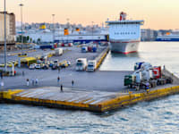 נמל פיראוס, יוון / צילום: Shutterstock, Panagiotis Chatziiliadis