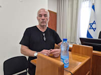 עו''ד רונאל פישר בבית המשפט, היום / צילום: ניצן שפיר