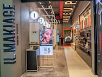 חנות של איל מקיאג' / צילום: דניאל ישראל