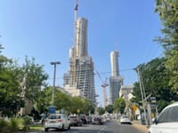 מגדלים בבנייה, כיכר המדינה בת''א / צילום: נוי מאיה