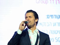 דובי פרנסס בשיחה עם אסף גלעד / צילום: שלומי יוסף