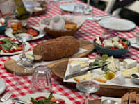 מטעמים אצל חנן הגבן / צילום: אריאל דובז'ינסקי