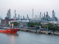 בתי זיקוק בשנגחאי, סין / צילום: Shutterstock