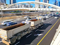 המשאיות והאוטובוסים - שיאני תאונות הדרכים בישראל / צילום: Shutterstock
