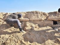 קבר אחים נוסף שנחשף בפאתי דמשק / צילום: Reuters, Fadel Itani