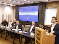 שר האוצר סמוטריץ' בהצגת מתווה הסיוע לחזרת תושבי הצפון לבתיהם, היום (א') / צילום: לע''מ/יוסי זמיר