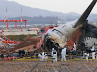 אתר התרסקות מטוס הבואינג של Jeju Air בדרום קוריאה / צילום: ap, Ahn Young-joon