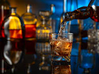 גם שתייה מתונה של אלכוהול יכולה לגרום לסרטן / צילום: Shutterstock