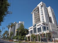 עסקים בכפר סבא / צילום: Shutterstock