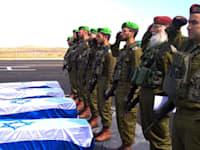 קבלת ארונות חטופים-חללים על ידי כוח צה''ל / צילום: דובר צה''ל