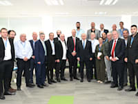 מפגש מנכ''לים בתחילת כהונת הממשלה הנוכחית. ''הפרה בוטה של החוק'' / צילום: חיים צח, לע''מ