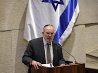 יוזם החוק, ח''כ יעקב אשר / צילום: נועם מושקוביץ/דוברות הכנסת
