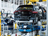 מרצדס EQS SUV במפעל החברה באלבמה, ארה''ב / צילום: יח''צ