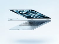 מקבוק אייר M4 / צילום: Apple