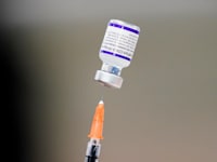 חיסון של פייזר / צילום: ap, Matt Rourke