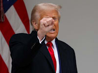 דונלד טראמפ נגד העולם / צילום: Reuters, Carlos Barria