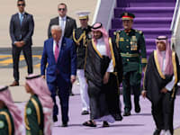 טראמפ מגיע לפגוש את יורש העצר הסעודי, מוחמד בן סלמאן בריאד, היום / צילום: ap, Alex Brandon