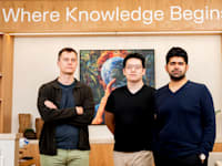 מימין: מייסדי פרפלקסטי - אראווינד סרינווס, ג'וני הו ודניס יארץ / צילום: ap, Noah Berger