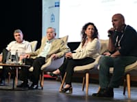 אורי אפשטיין, מיכל עוזיהו, טלאל אל-קרינאווי, שי משה חגג, בפאנל משותף / צילום: תמר מצפי