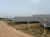 פאנליים סולריים על שטחים חקלאיים / צילום: תמר מצפי