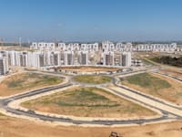 בנייה חדשה בנתיבות / צילום: אייל תגר