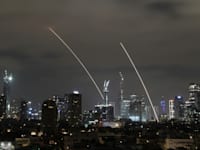 יירוטים של מערכת ההגנה הישראלית בעקבות ירי מאיראן / צילום: ap, Leo Correa