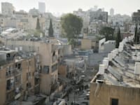 פגיעת טיל בבני ברק / צילום: ap, Leo Correa
