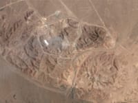 המתקן בפורדו אחרי התקיפה האמריקאית / צילום: ap, Planet Labs PBC