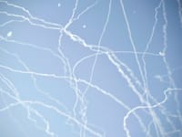 יירוטים בשמי תל אביב / צילום: ap, Leo Correa