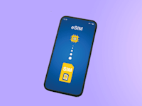 טלפון עם eSIM / צילום: Shutterstock