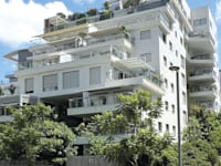 הבניין ברחוב דליה רביקוביץ' בהרצליה / צילום: דני אמר