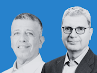 מימין: איציק עוז, יו''ר הפניקס סוכנויות, ואורן כהן, מנכ''ל הסוכנויות / צילום: עומר עוז, נעם מורנו