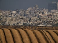 הריסות בניינים בצפון רצועת עזה / צילום: ap, Leo Correa