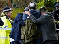 זירת הפיגוע בבריטניה / צילום: ap, Peter Byrne