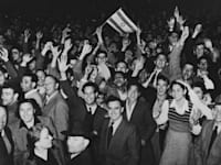 חגיגות בתל אביב בכ''ט בנובמבר. פשרה טריטוריאלית לא הייתה אופציה, היא הייתה תנאי / צילום: הנס פין